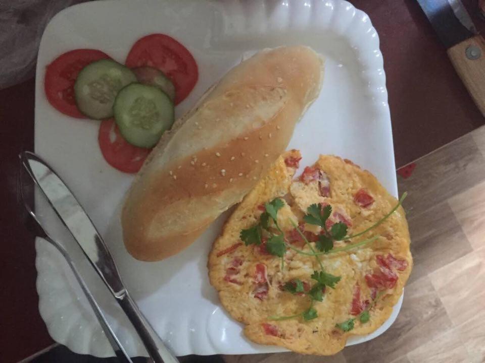 Motorvina'S Homestay Фонг Нха Екстериор снимка