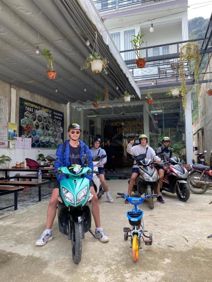 Motorvina'S Homestay Фонг Нха Екстериор снимка